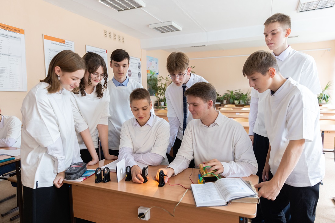 Инженерный класс в школе 79 в Новокузнецке.jpg
