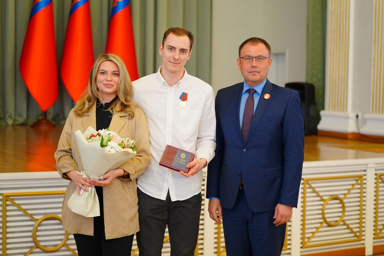 31.03 хоккеисты награждение3.jpeg 31.03 хоккеисты награждение3.jpeg